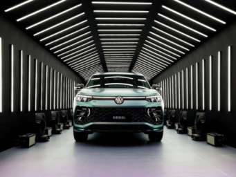 汽车2024：秩序重塑？