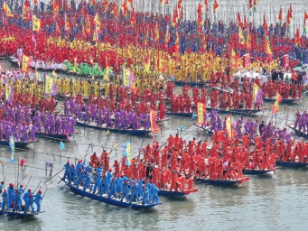 Centuried Qintong Boat Festival celebrated in Jiangsu