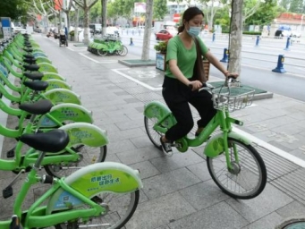 公共自行车谢幕，免费的撑不下去了